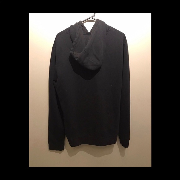 FILA Sweatshirt - Picture 2 of 2